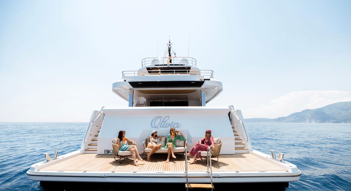 ELZA yacht charter 5