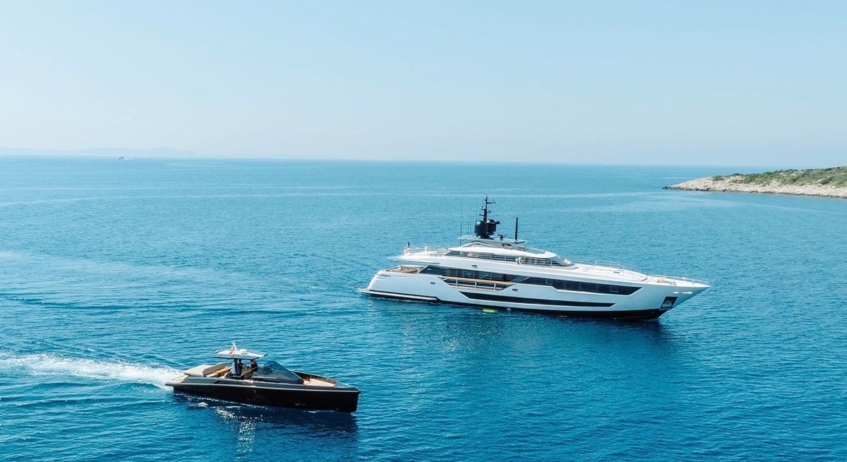 EROLIA yacht charter 1