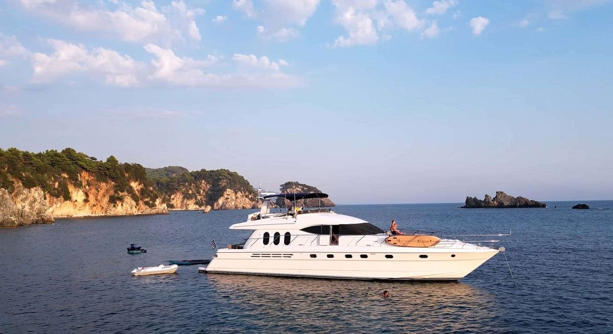 ESPERANZA yacht charter 5