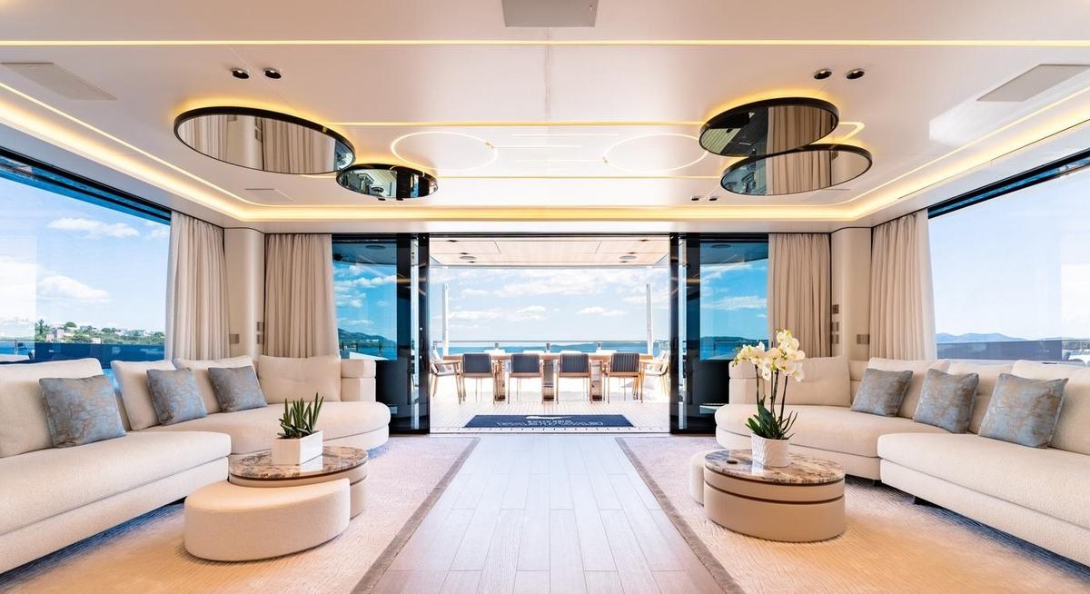 EVA4EVA yacht charter 5