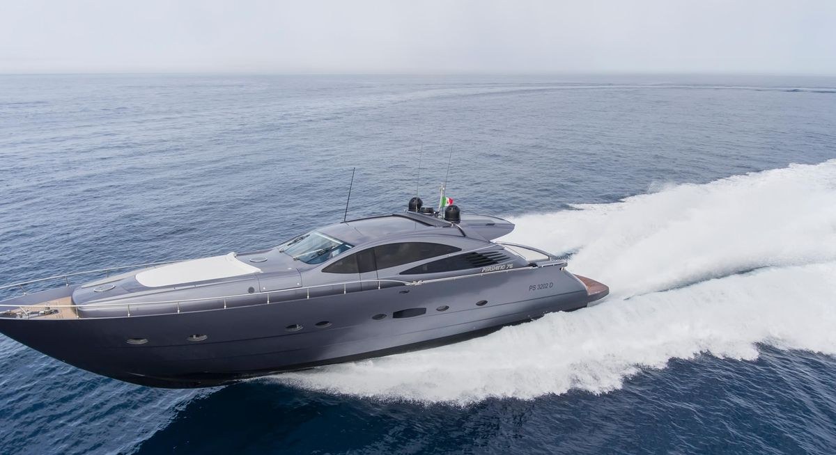 EVASIONE yacht charter 1