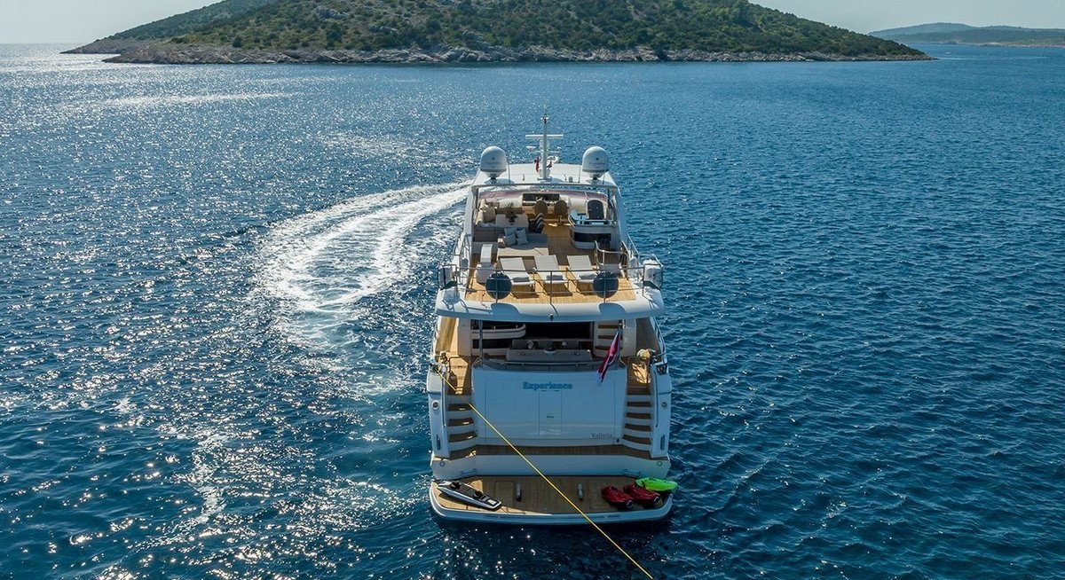 EXPERIENCE yacht charter 5
