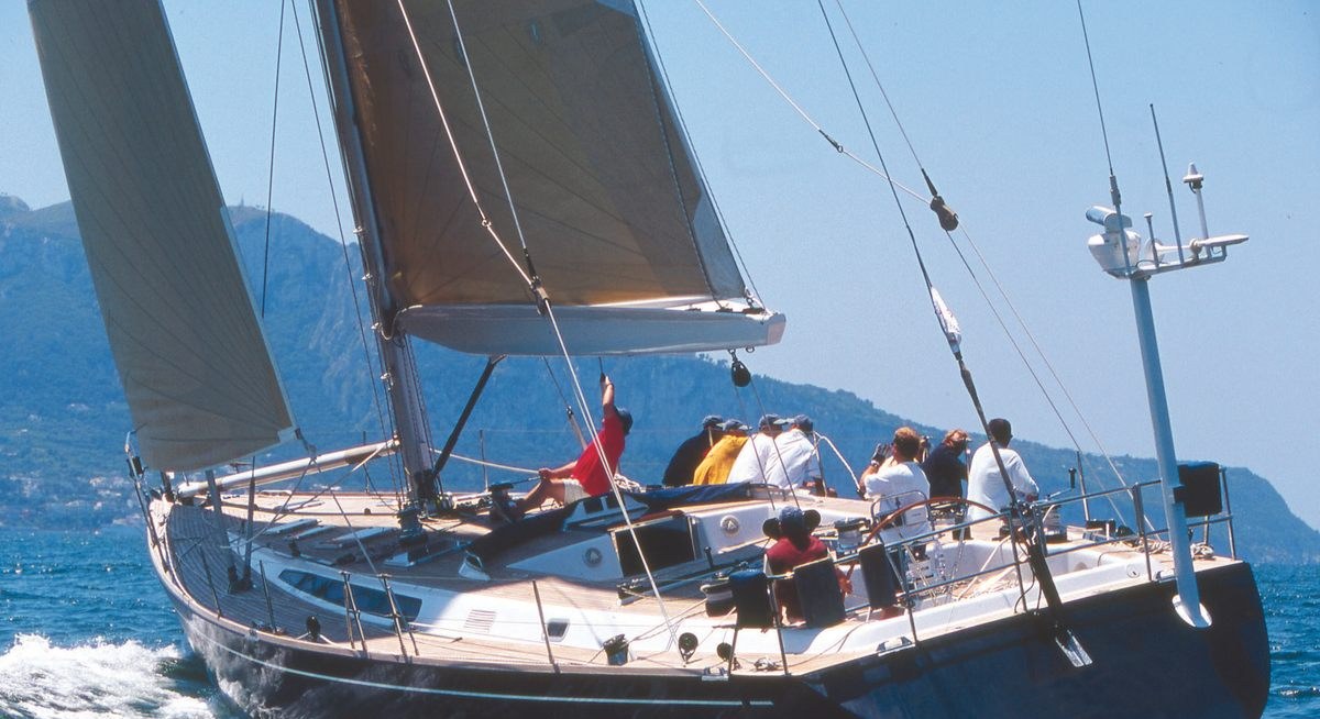 Yacht charter FAR II KIND YACHT CHARTER