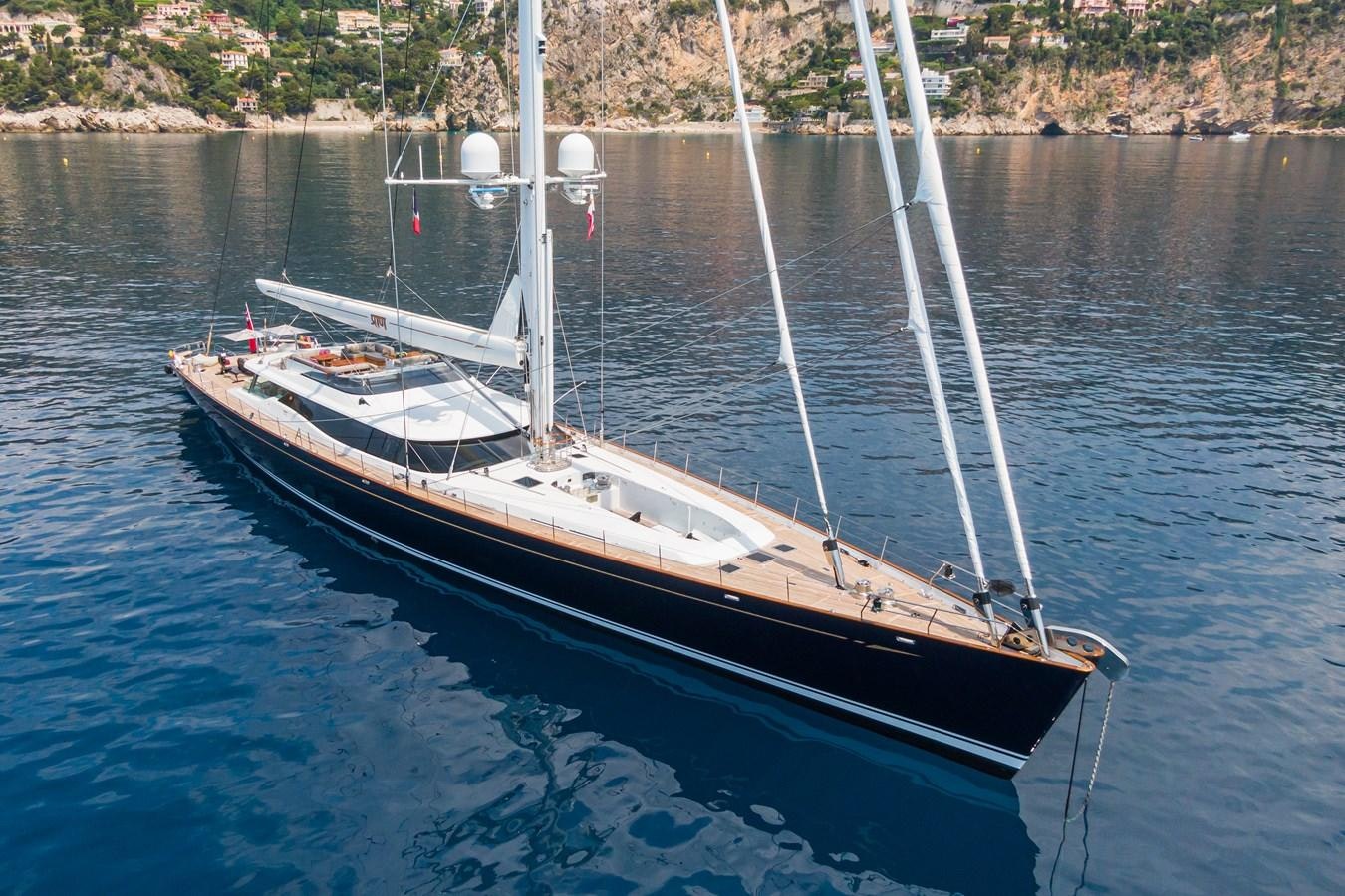 تأجير يخت FAVOURITE CHILD YACHT CHARTER