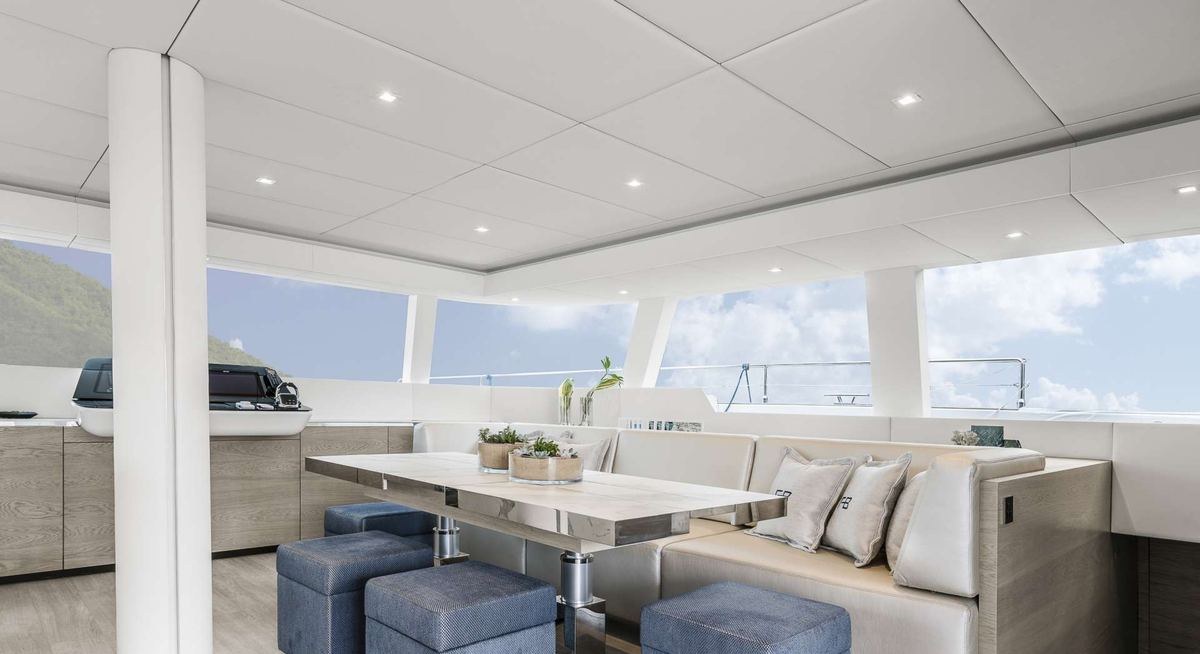 FEEL THE BLUE yacht charter 1
