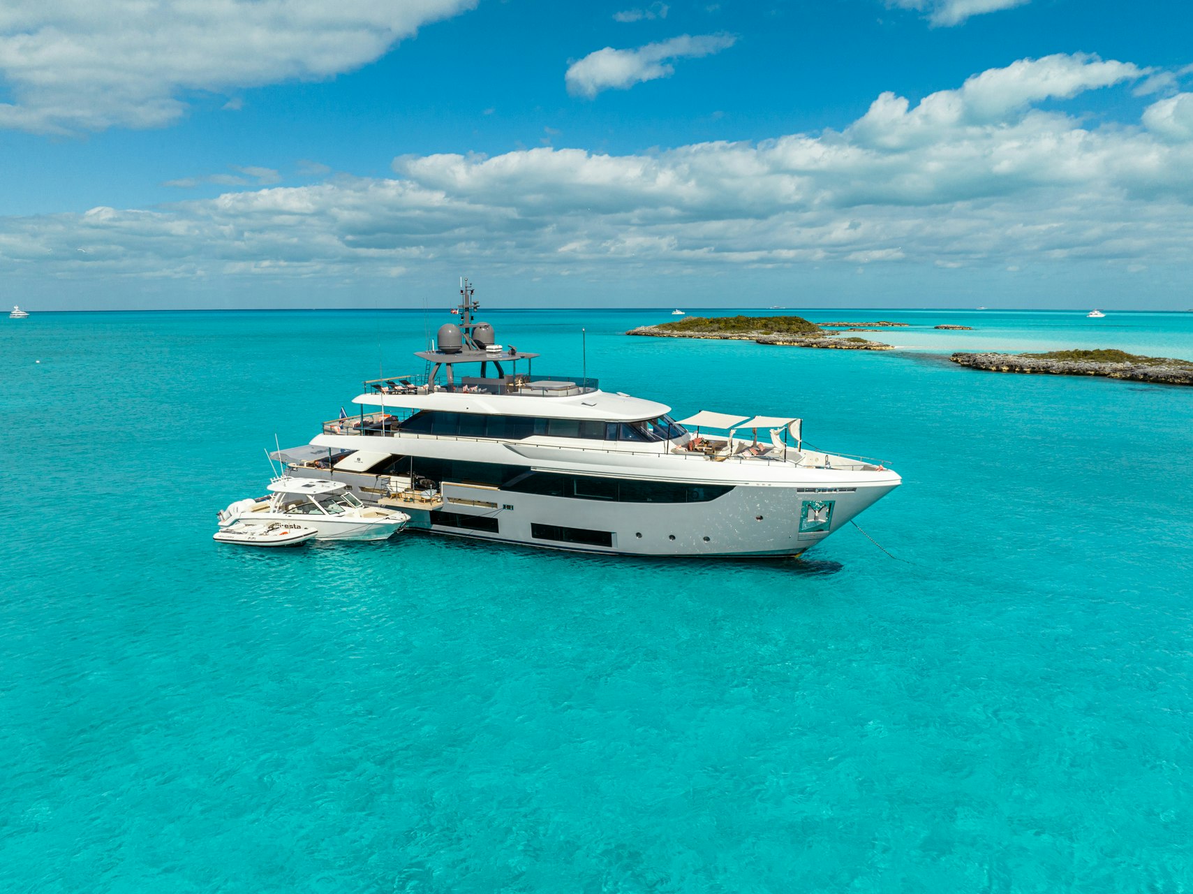 تأجير يخت FIFI YACHT CHARTER