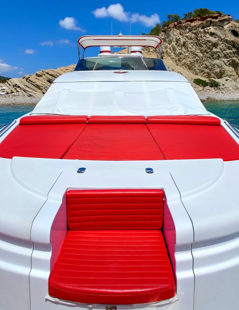 GEMINIS yacht charter 2