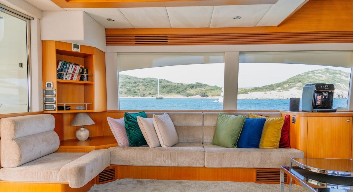 GKM-REIS yacht charter 5