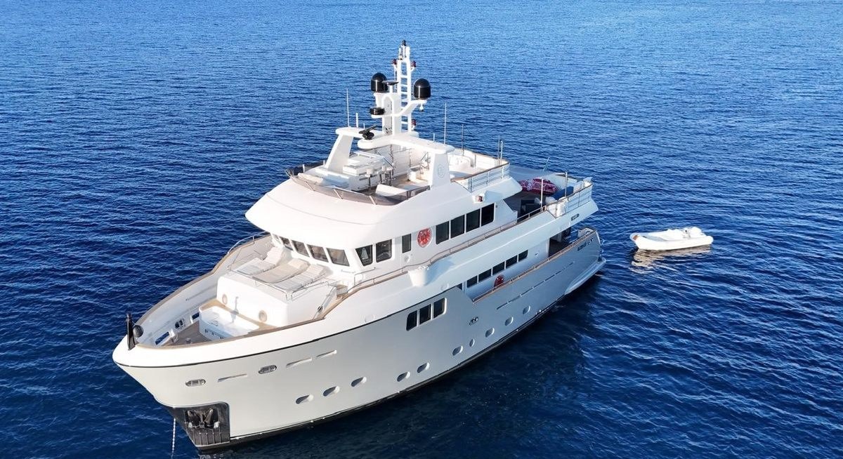 GRANIL yacht charter 1