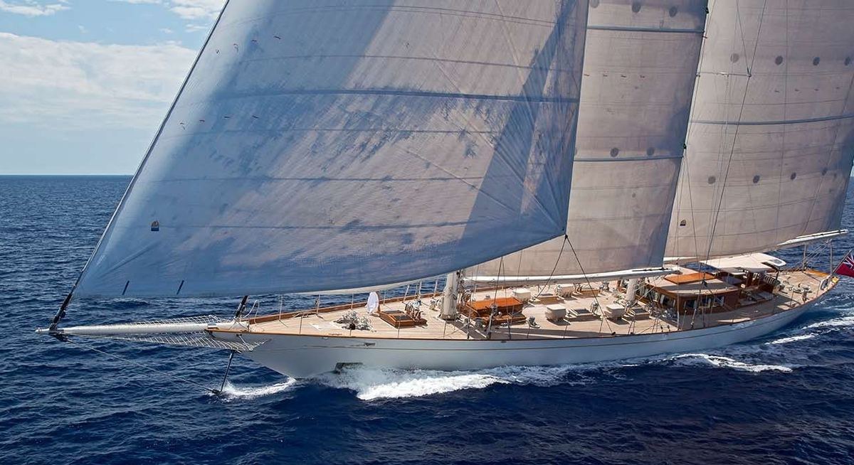 GWEILO yacht charter 1