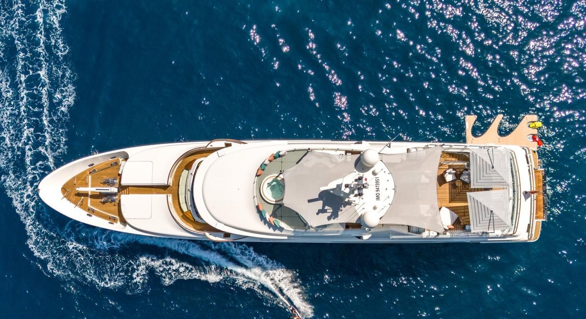 HANA yacht charter 5