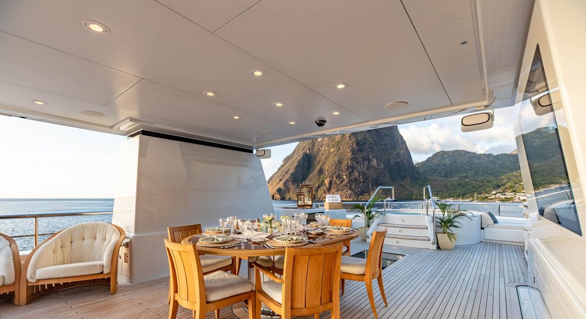 HARLE yacht charter 4