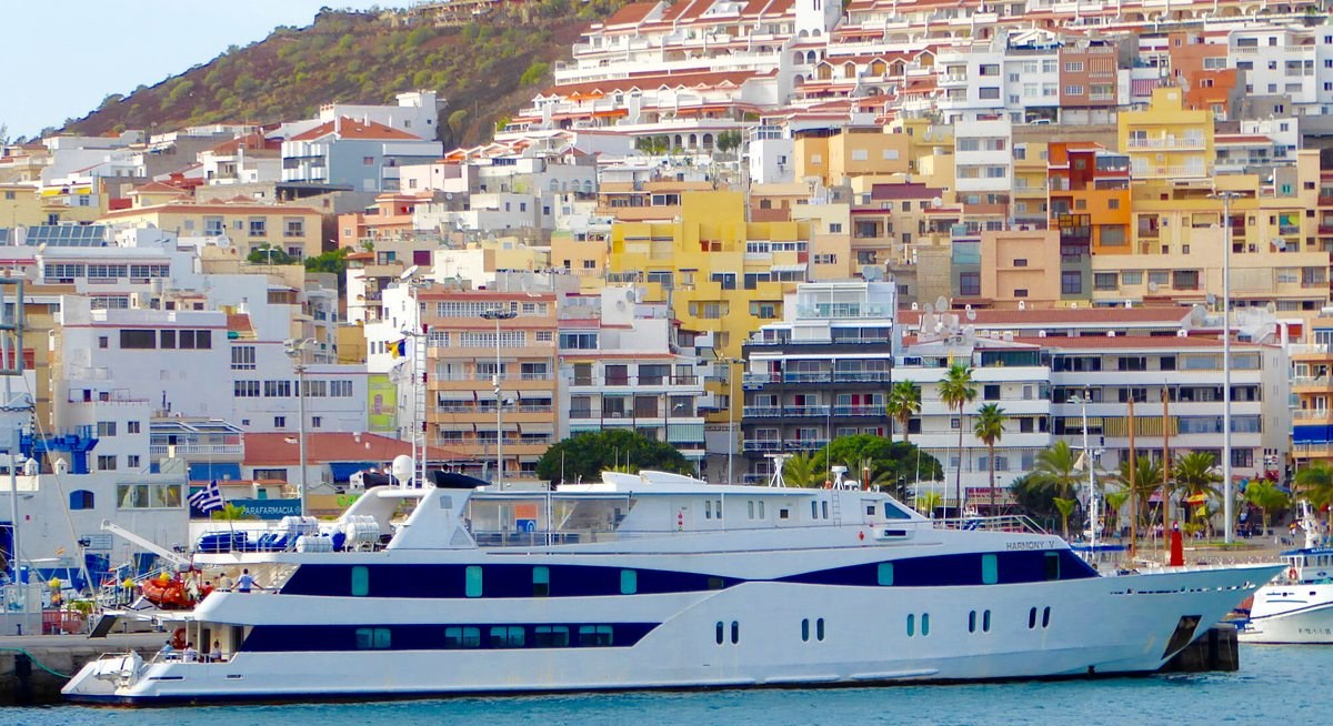HARMONY V yacht charter 1