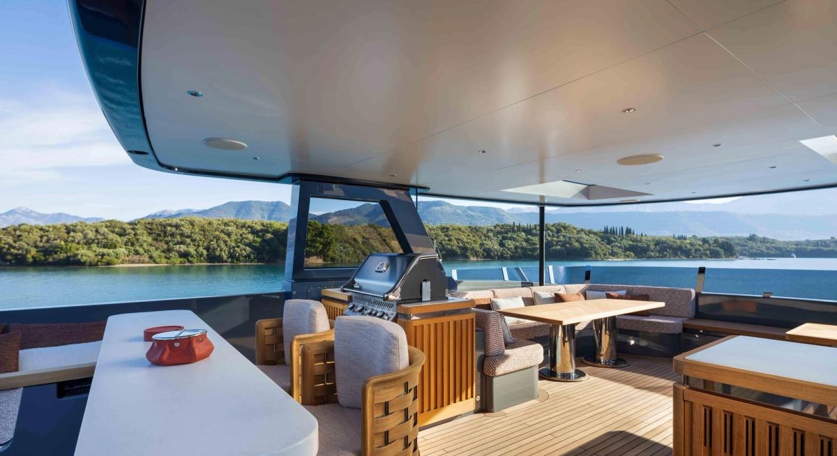 HAZE II yacht charter 2