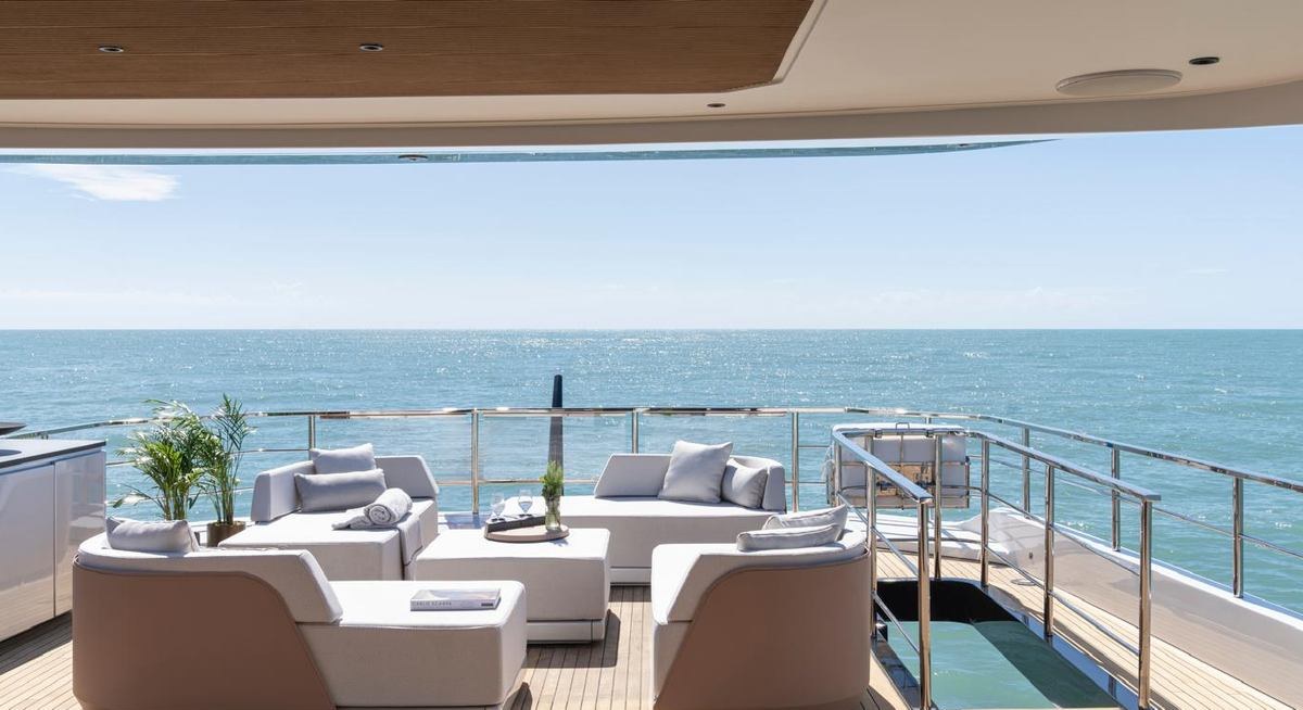 ILMA yacht charter 3