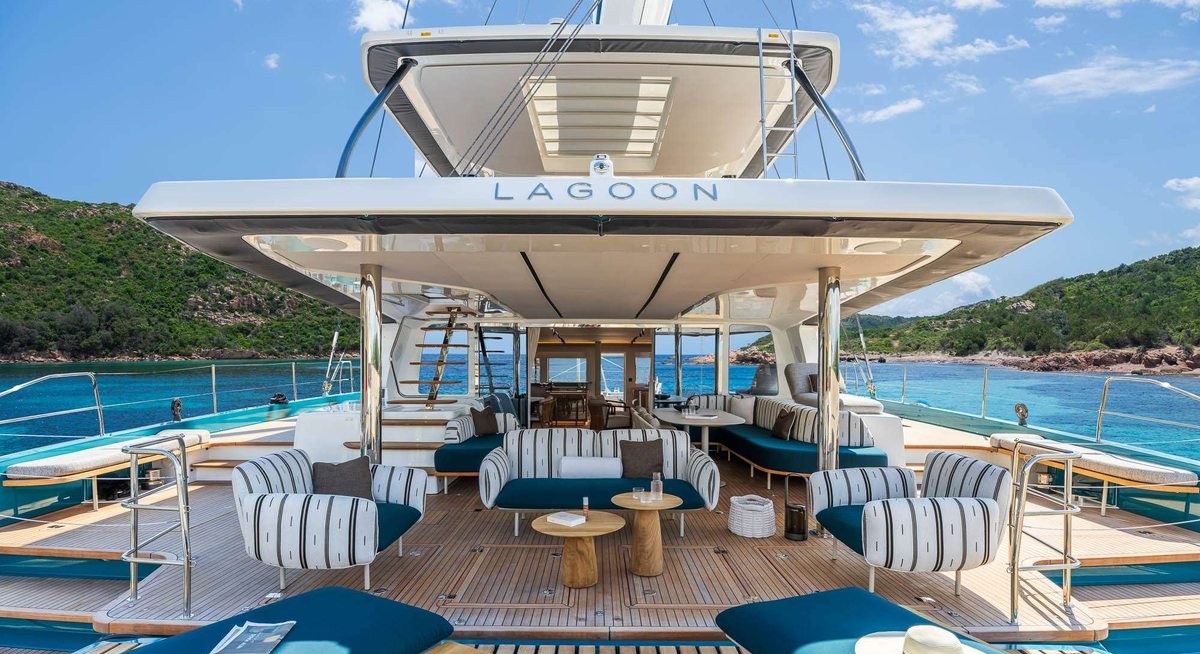 IMLADRIS yacht charter 3