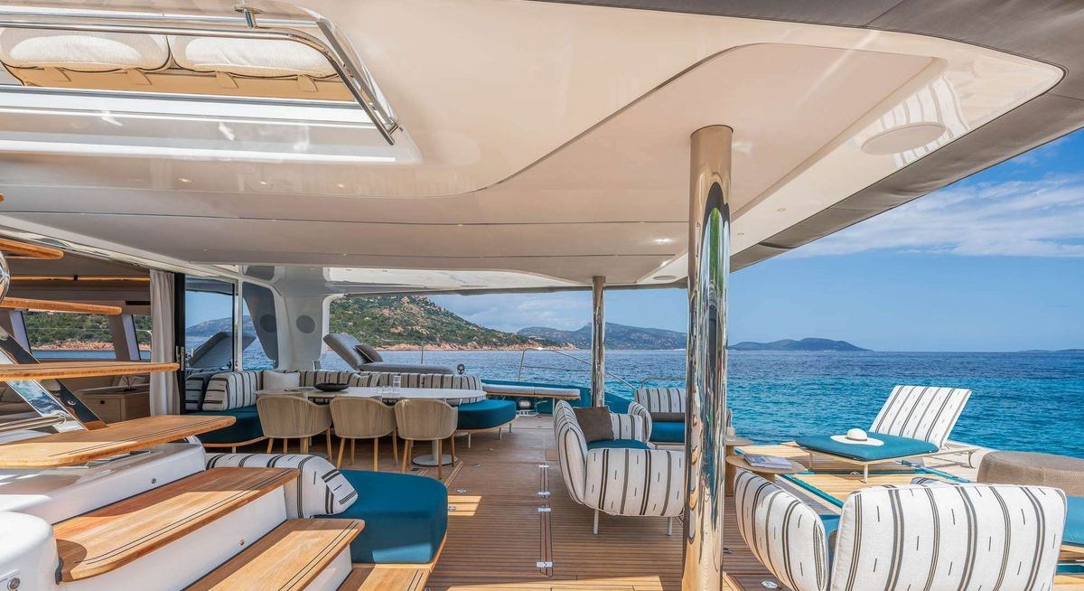 IMLADRIS yacht charter 4