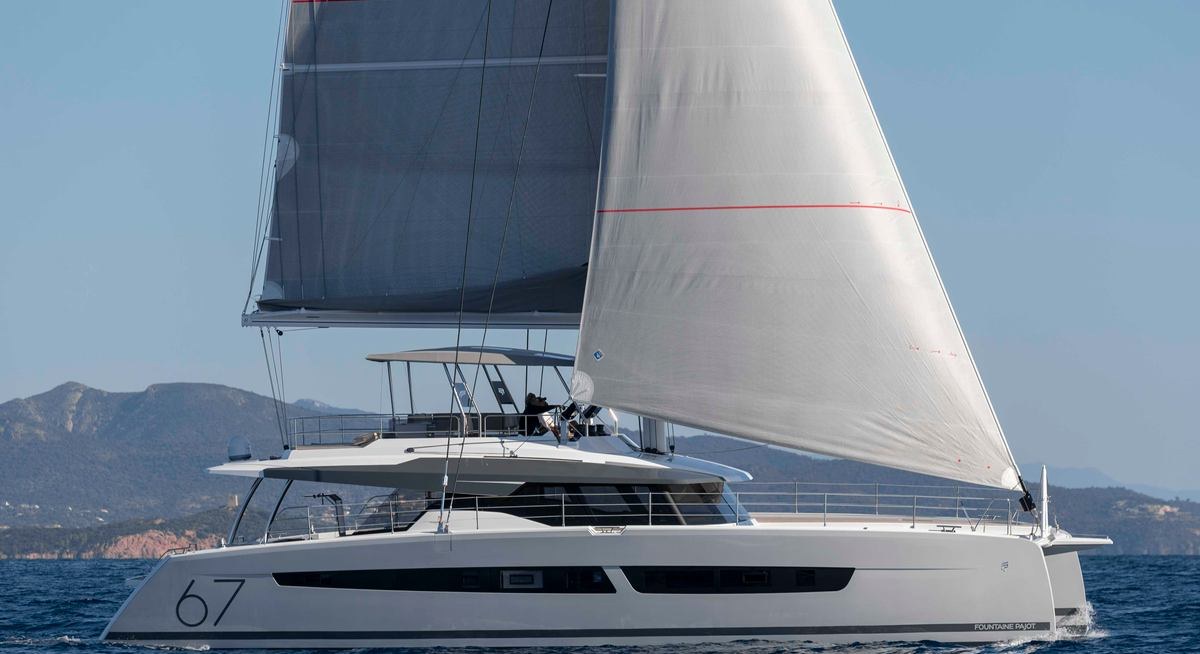 تأجير يخت INSPIRANTE YACHT CHARTER