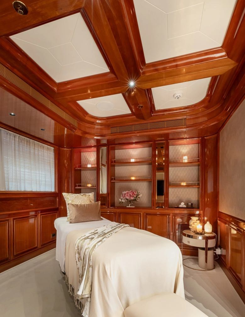 Yacht charter ISABELL PRINCESS OF THE SEA YACHT CHARTER