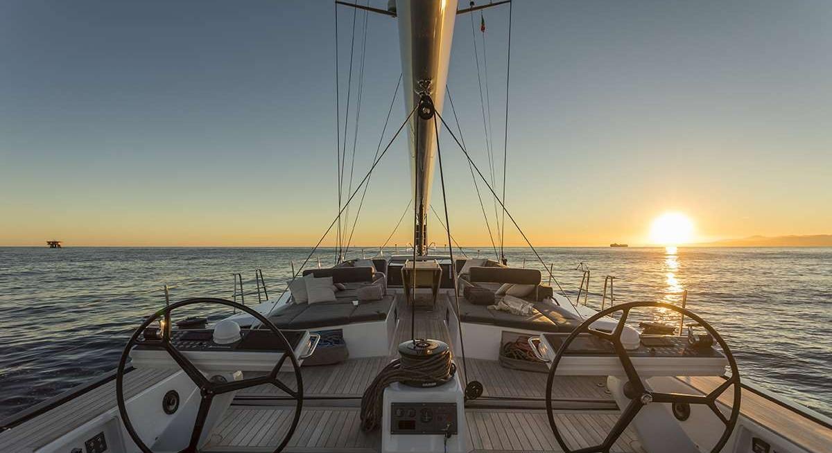 JIKAN yacht charter 2