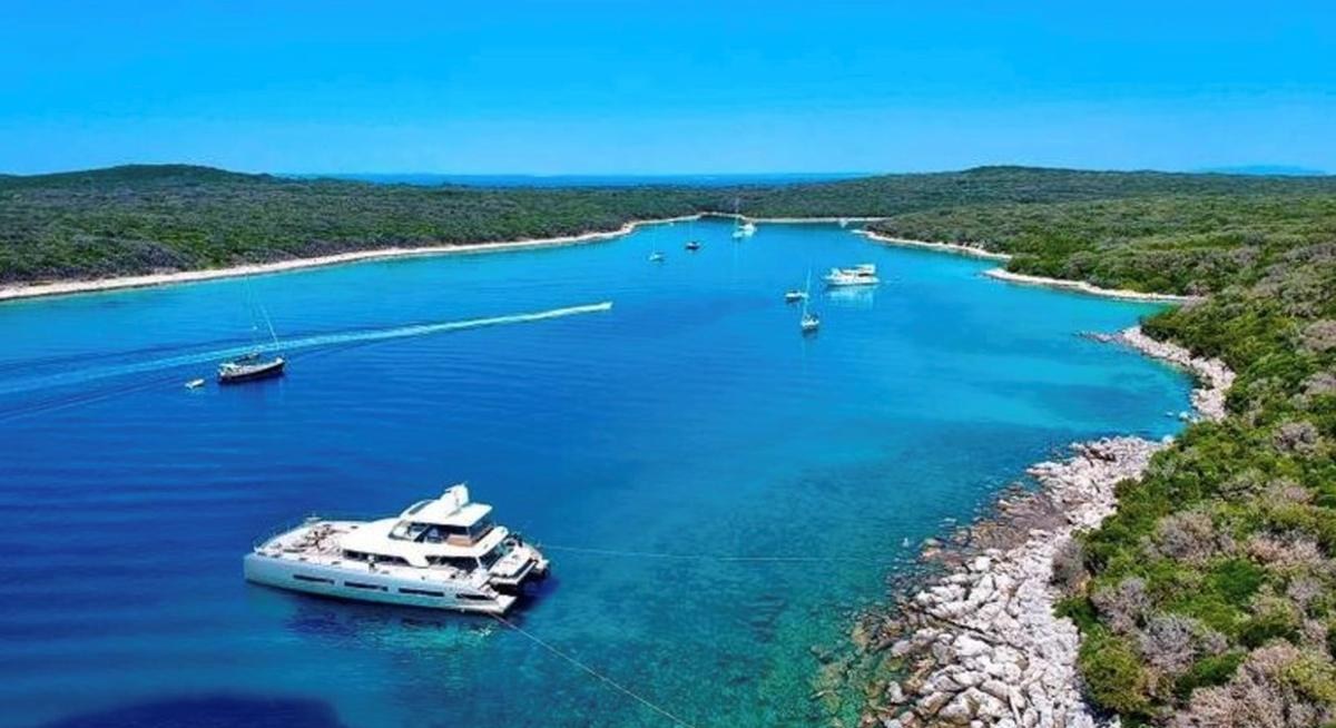 JUST MARIE II yacht charter 5