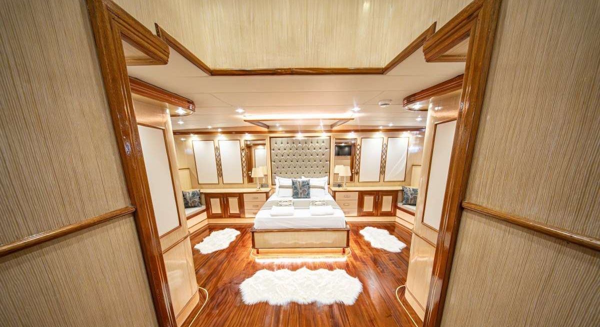 KAAN AYAZ yacht charter 3