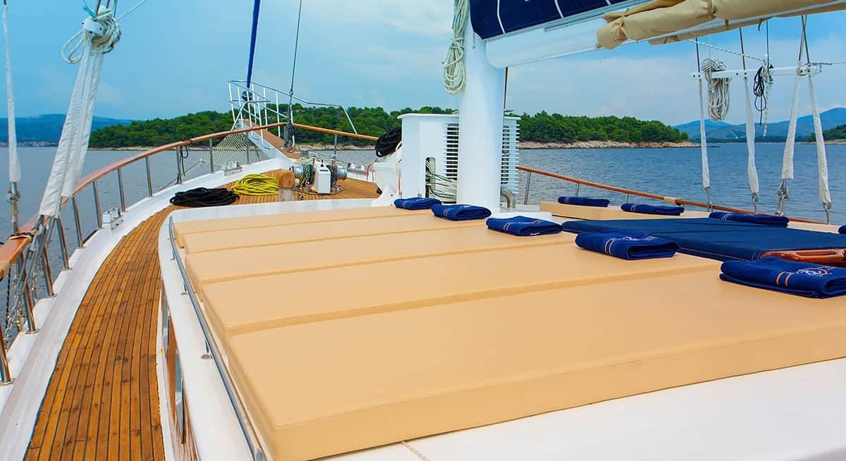 KADENA yacht charter 3