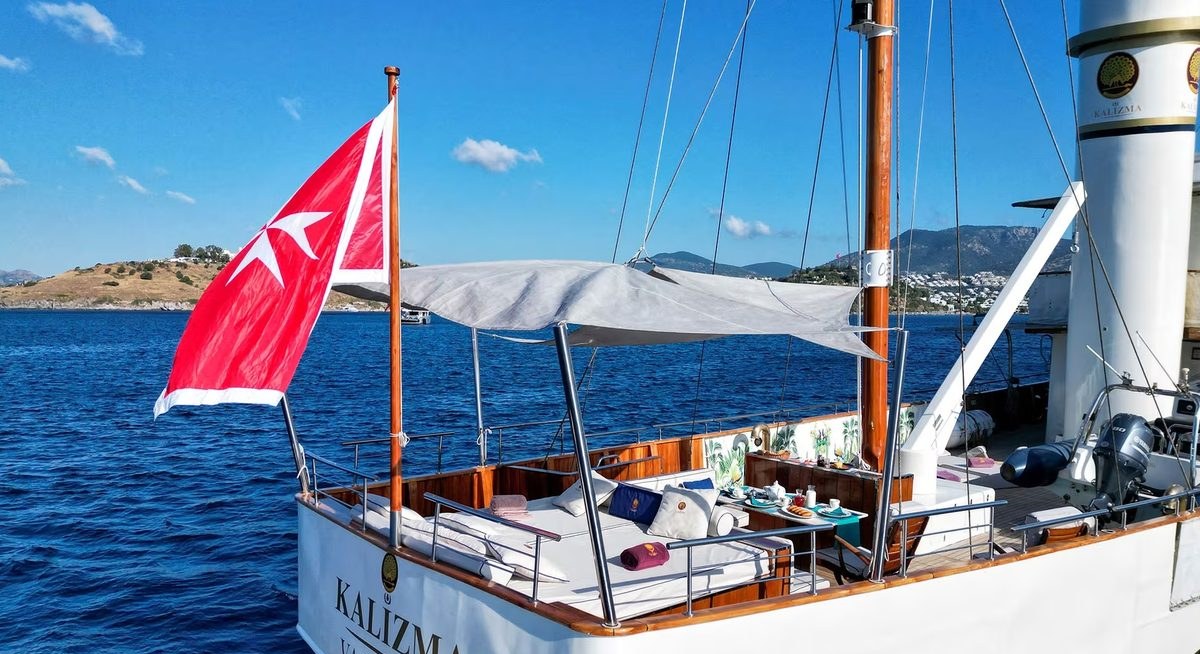 KALIZMA yacht charter 5
