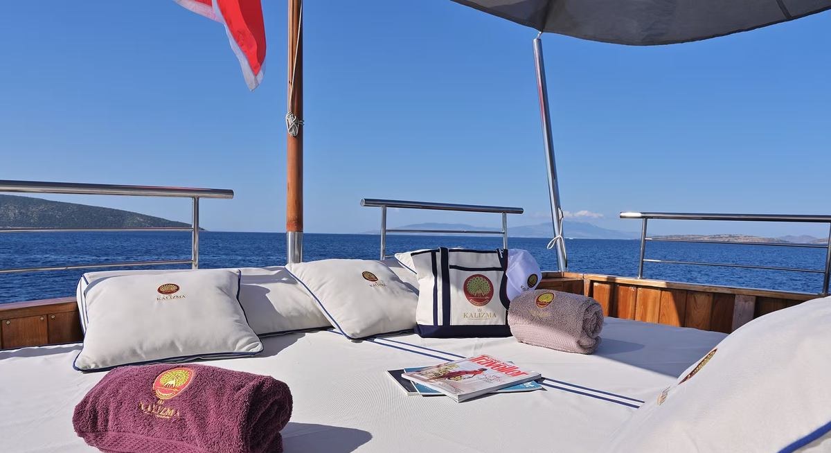KALIZMA yacht charter 3