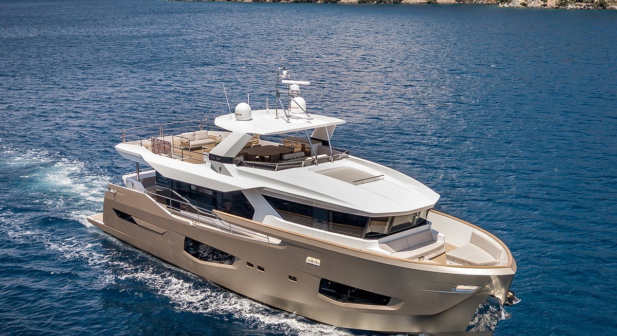 KAMOKA yacht charter 1