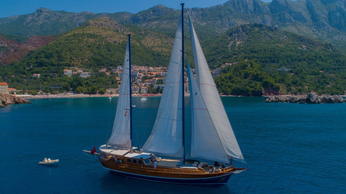Yacht charter KAPTAN SEVKET YACHT CHARTER