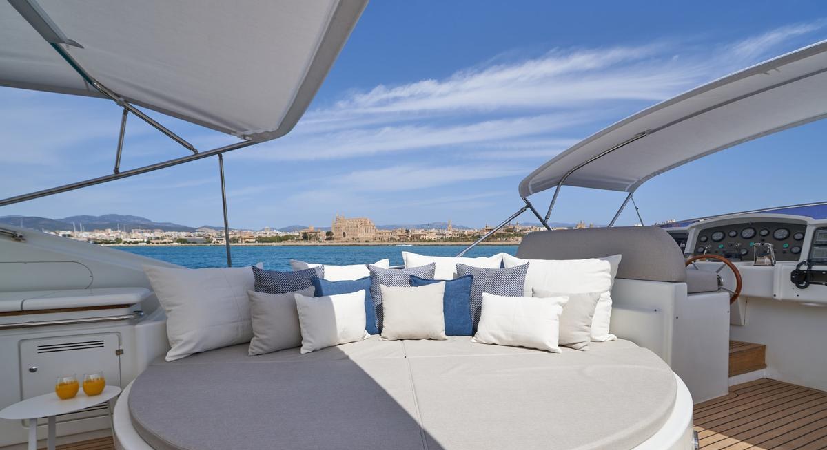 KIAWAH II yacht charter 3