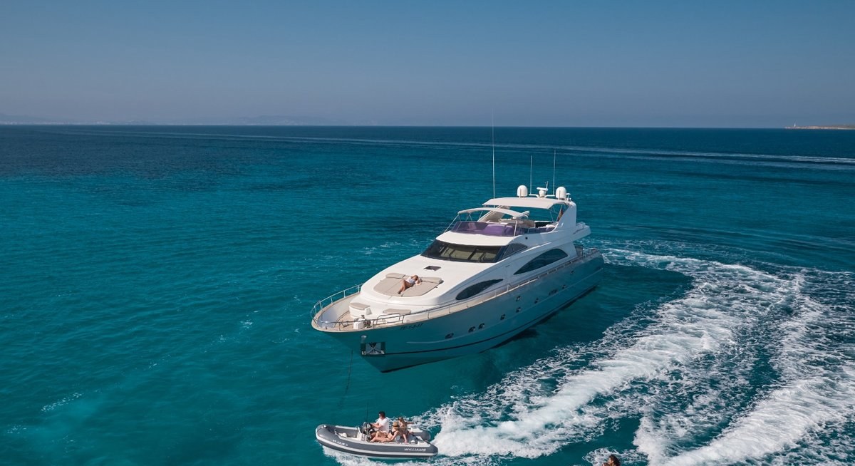 Yacht charter KIAWAH II YACHT CHARTER