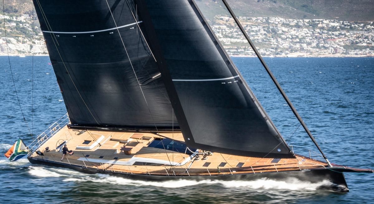 KIBOKO4 yacht charter 2