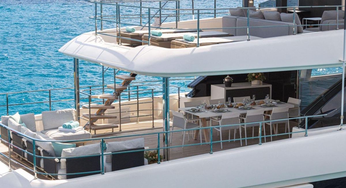 KIKI V yacht charter 5