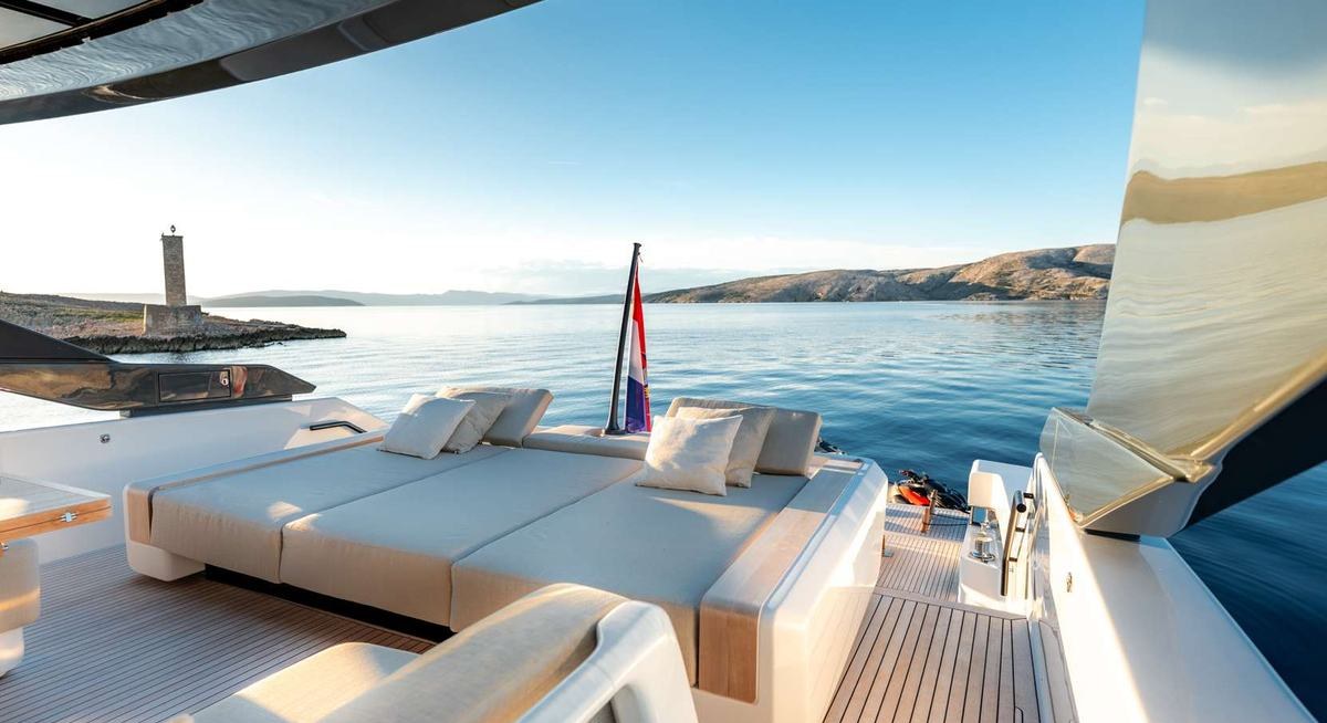 KIMANI yacht charter 4
