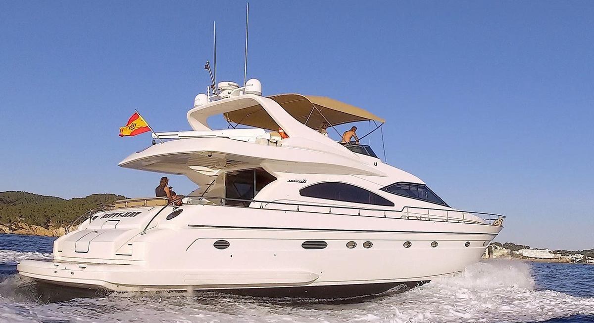 KITTY KAT yacht charter 5