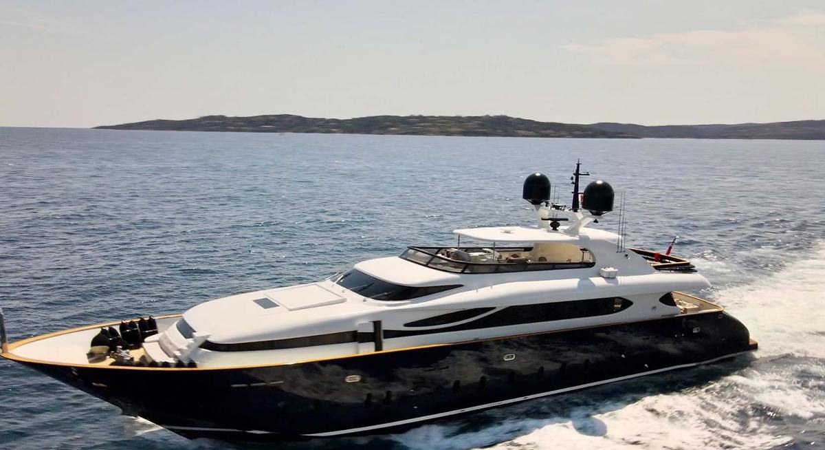 LA GIOCONDA yacht charter 1