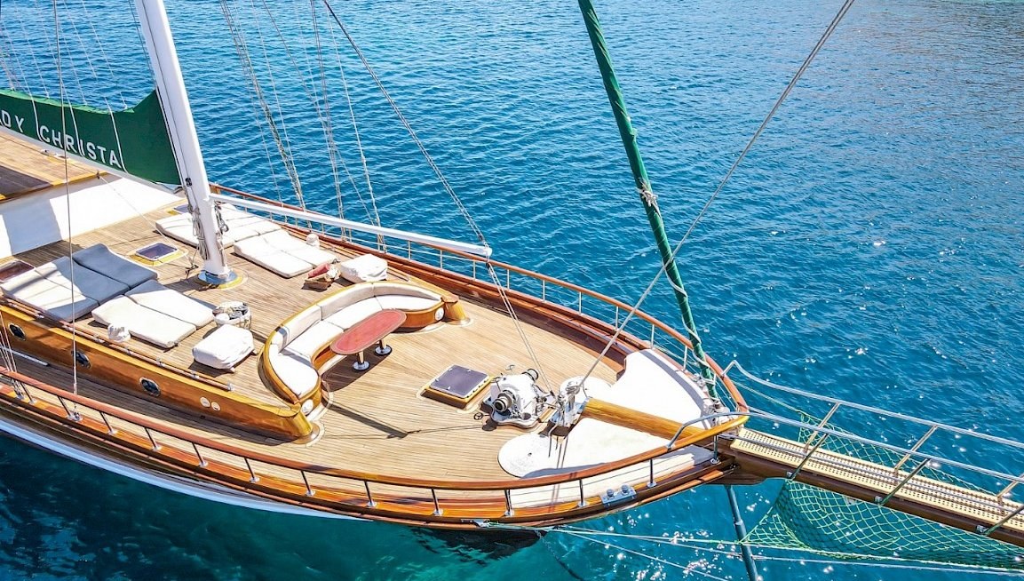 LADY CHRISTA yacht charter 2