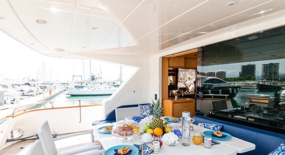 LADY CLOTILDE yacht charter 4