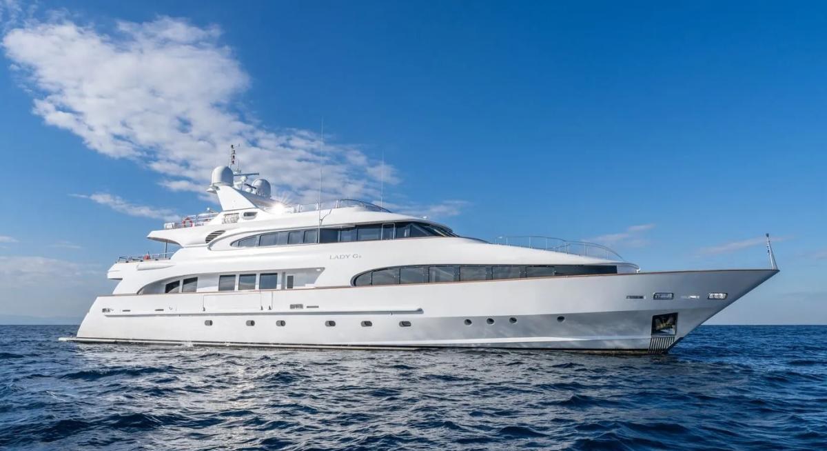 Yacht charter LADY G II YACHT CHARTER