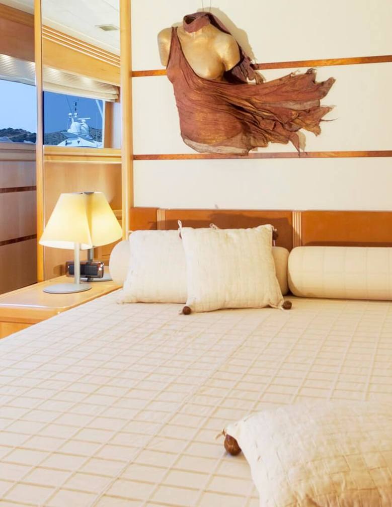 تأجير يخت LADY MOH YACHT CHARTER