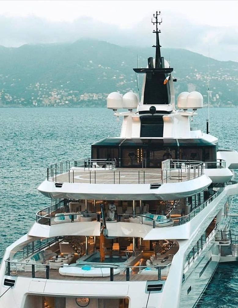 LADY S yacht charter 4