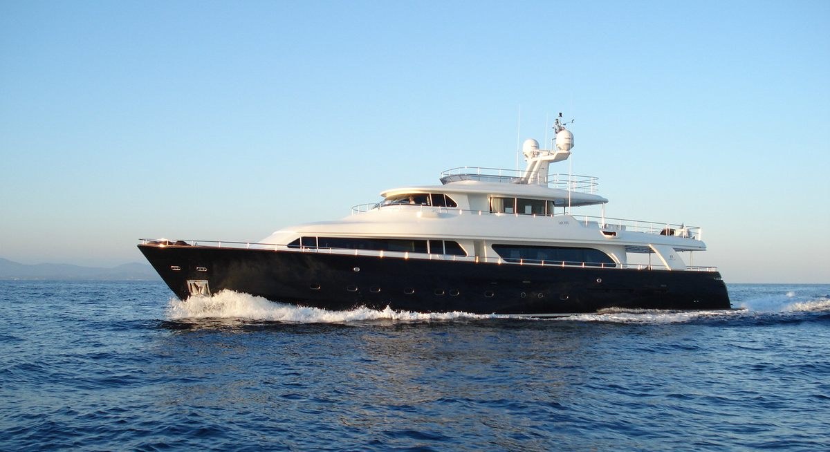 Yacht charter LADY SOUL YACHT CHARTER