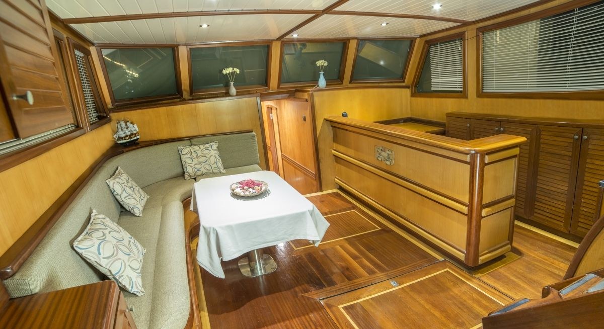 LAILA DENIZ yacht charter 4