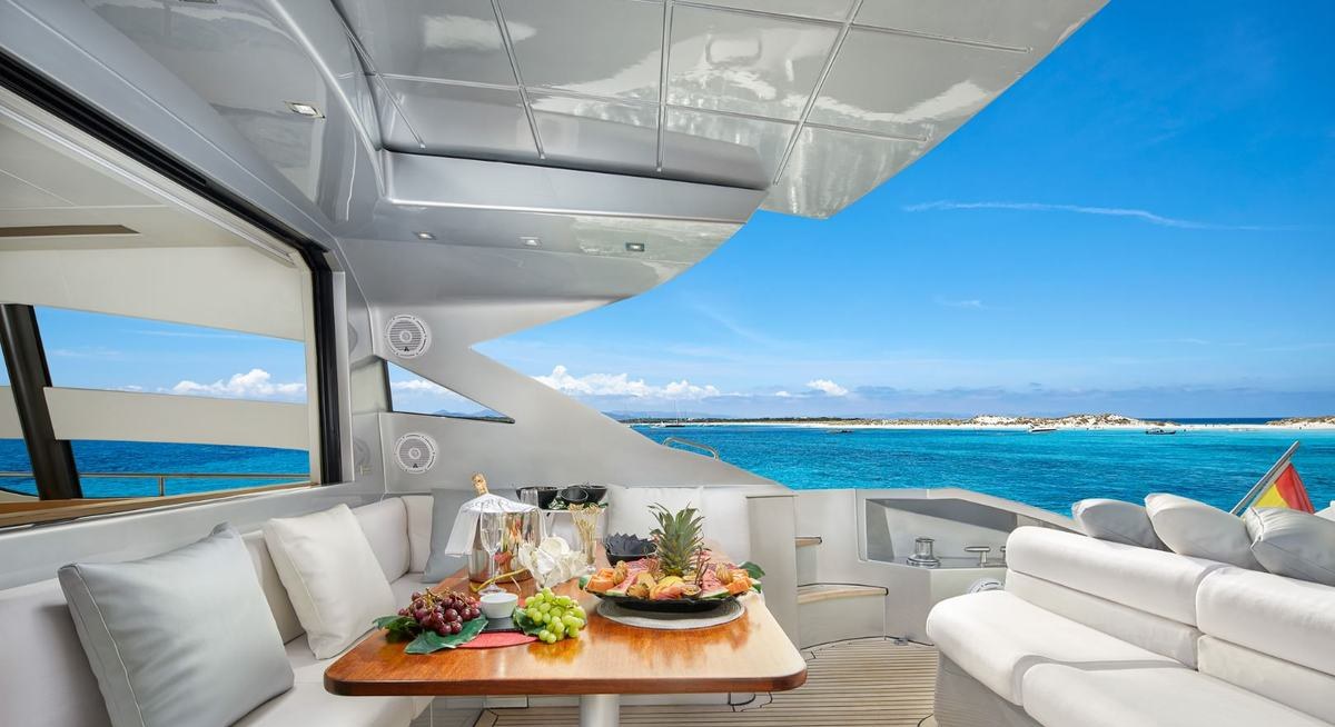 LEGENDARY yacht charter 4