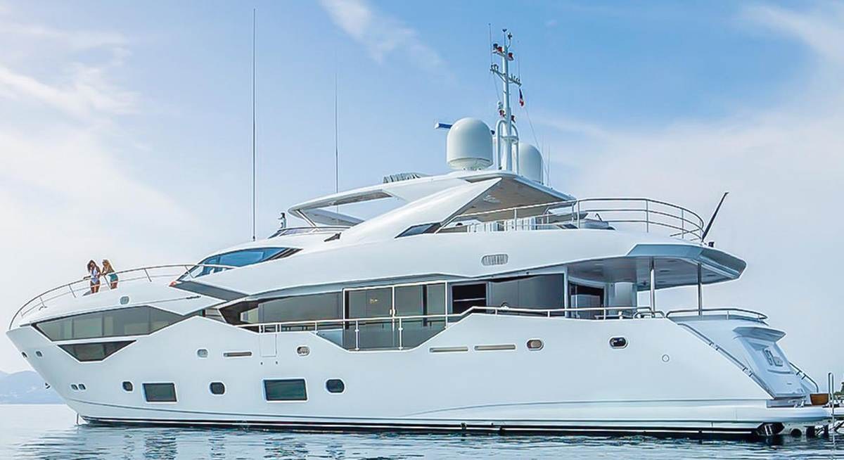 تأجير يخت LEGENDE YACHT CHARTER