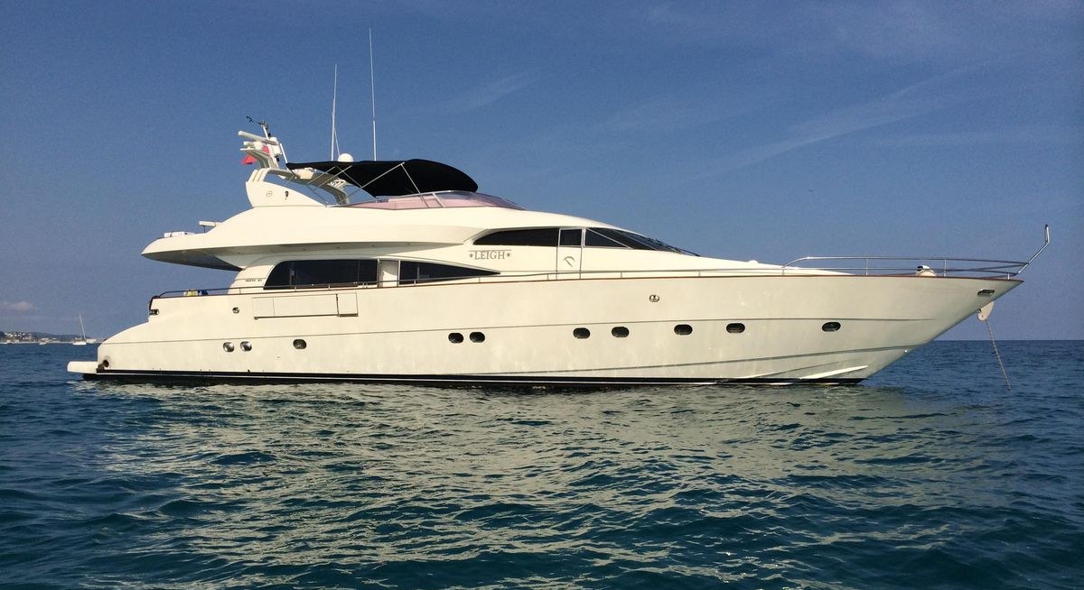 LEIGH yacht charter 1