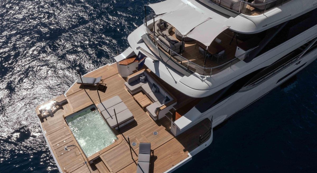 LEXSEA yacht charter 4