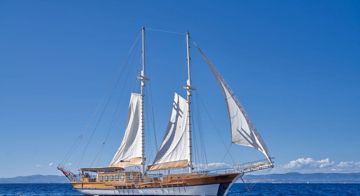 LIBRA yacht charter 1